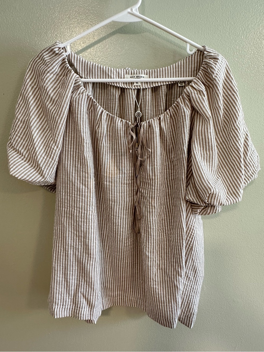 Max Studio Beige & White Striped Puff Sleeve Peasant Top - Picture 2 of 8
